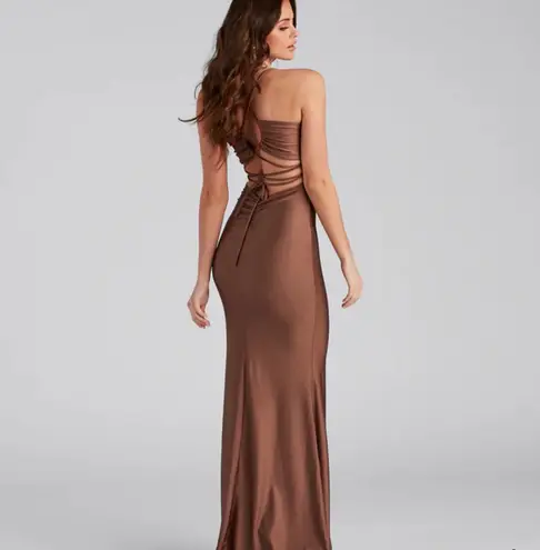 Windsor NWT  brown prom dress