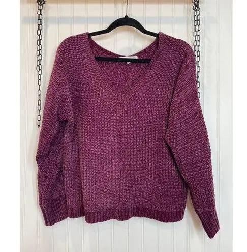 Madison+Hudson Burgundy V