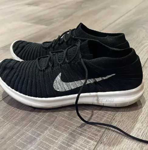 Nike Run Natural Free Flexible Tennis Black Size 7.5 50 60 Off Retail From Morgan