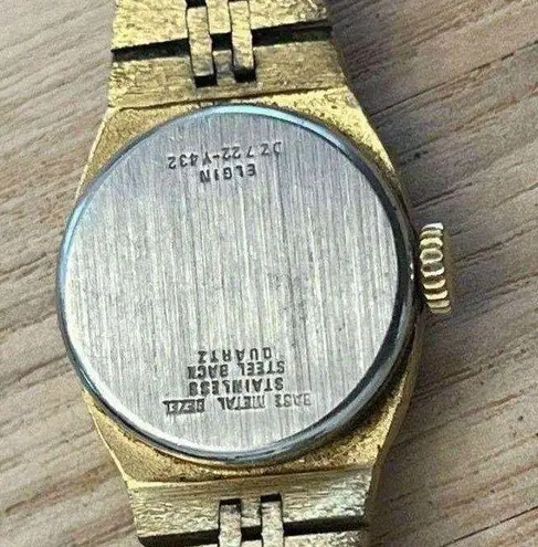 Elgin Ladies Watch Vintage Gold Tone Bracelet, Dial, Hands, Markers