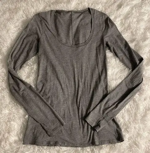 Lululemon gray cotton long sleeve size 2/4