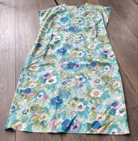 Handmade Vintage 1960’s blue floral dress cap sleeve midi length stunning