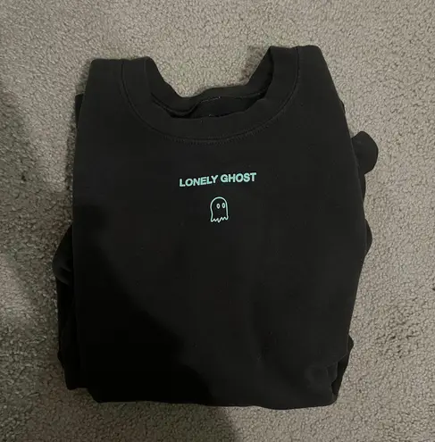 Lonely Ghost Sweatshirt Size L