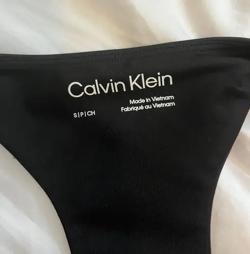 Calvin Klein Sports Bra