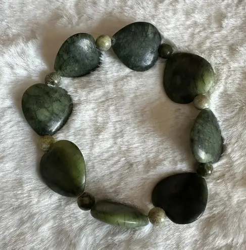 Green Stone Nephrite Serpentine Jade Bracelet Heart Bead Stretch Boho Jewelry