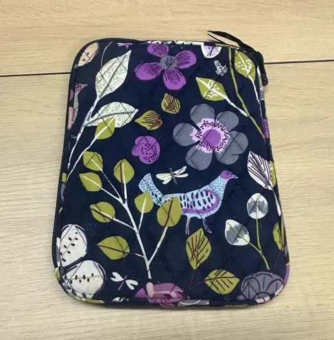 Vera Bradley Purple  Ipad / E Reader Case Birds Flowers Navy Blue 9 x 7 EUC
