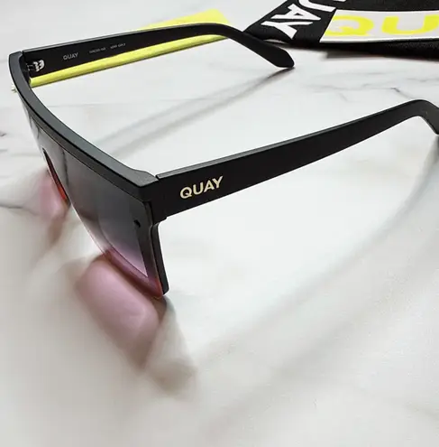 Quay Australia  Hindsight Shield Sunglasses