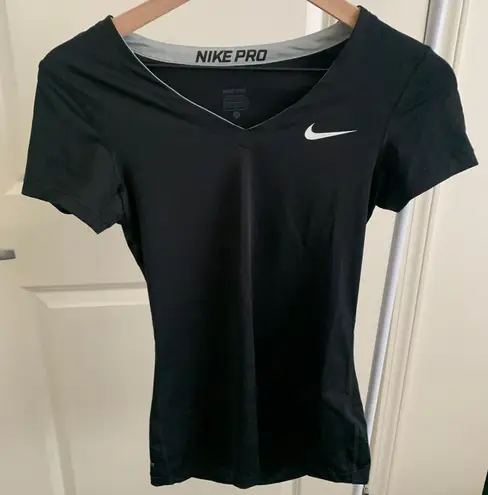 Nike Pro T-Shirt