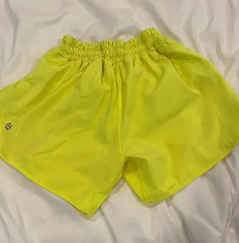 Lululemon Hotty Hot Shorts 4”