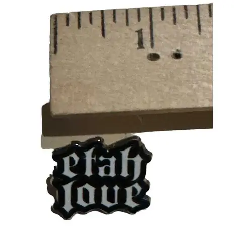 Etah Love Hate 2 Heavy Metal Rock Roll Goth Punk Enamel Lapel Pin Pinback READ