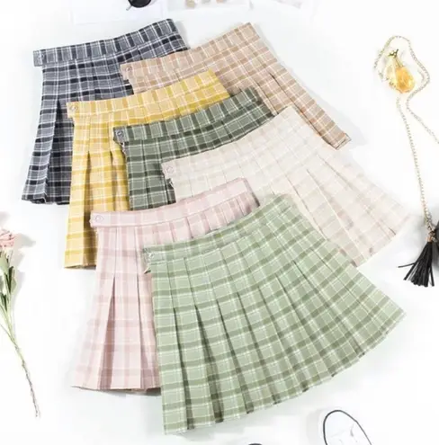 The Comfy And Ready Plaid Skorts In Yellow Size XS