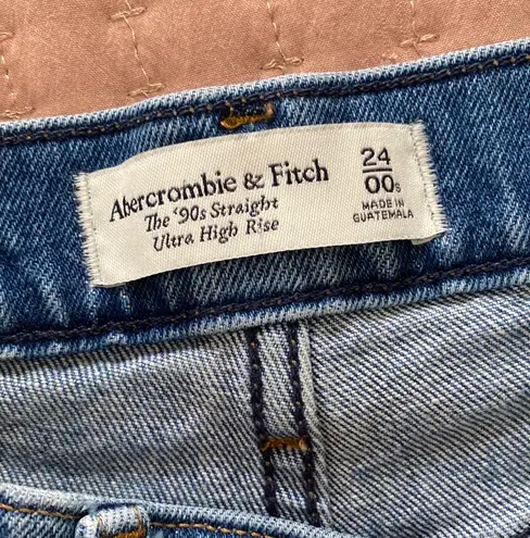 Abercrombie & Fitch 90s Straight Ultra High Rise