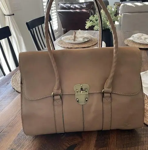 Patricia Nash NWOT Gorgeous Vienna Satchel Italian Leather Hand Bag Biscuit
