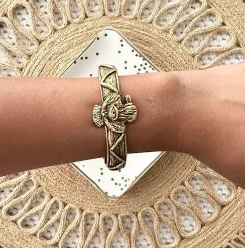 Gold Tone Phoenix Eagle Bird Eye Southwestern Native Hinge Cuff Bracelet
