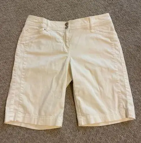 White House | Black Market  White Bermuda Shorts 2