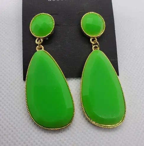 NWT Superstar Accessories Green Earrings