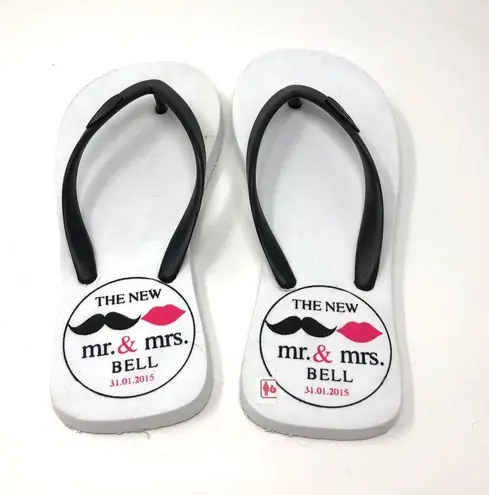 🆕 never worn flip flops Size undefined