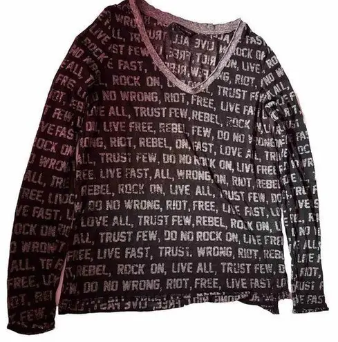 Rock & Republic  Long Sleeve Pullover Shirt with Rock & Roll Grunge Phrases Sz XS