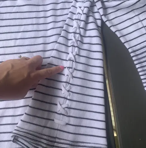 Cable & Gauge Striped Bell Sleeved Sweater