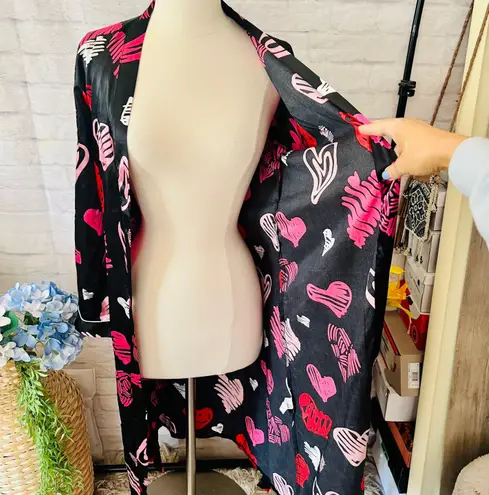 Boutique Black Silk Heart Robe