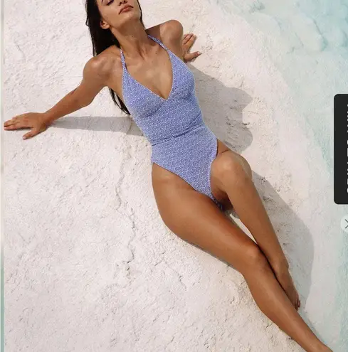 Berlook Blue Jacquard Halter One