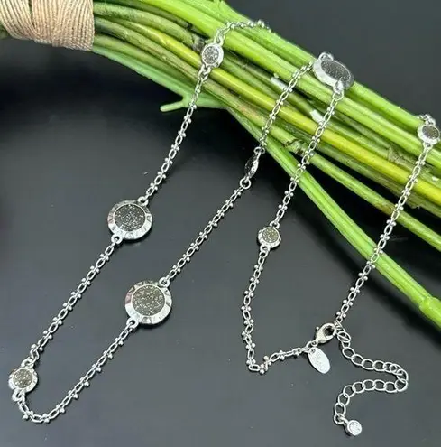 Lia Sophia Silver-tone Molecule Black Sparkly Center Accent 30”Necklace 31g.