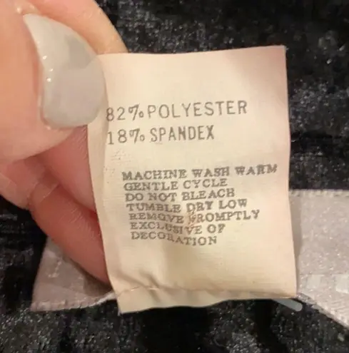 Natori Vintage II Black Crushed Velvet Dress