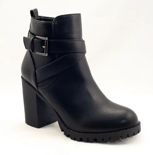 Top Moda Women’s Michi 45 Black Ankle Booties