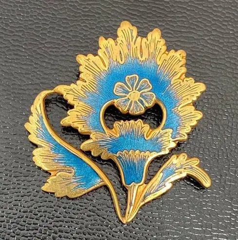 Vintage 1985 MMA Metropolitan Museum of Art Goldplated Blue Enamel Flower Brooch