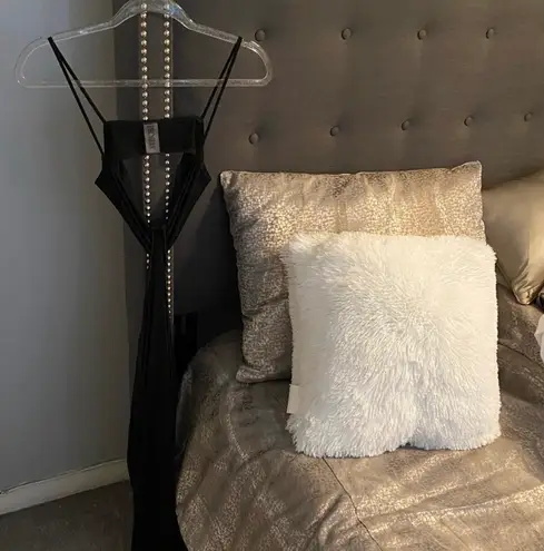 LAST ONE New Black Trendy Front Cut Out Spaghetti Strap Maxi Dress Size M