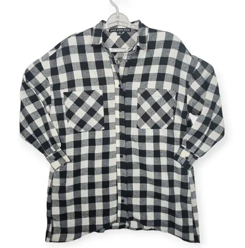 Hyfve Black & White Buffalo Plaid Button