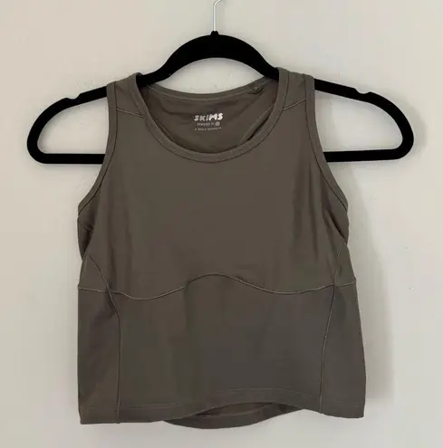 SKIMS Performance Racerback Tank Gunmetal