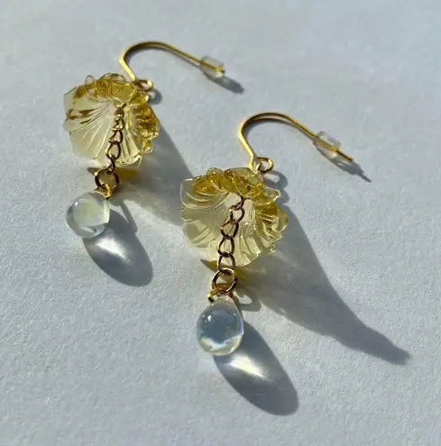 Handmade quality Czech glass beads & German acrylic flower beads cute fairy cottage style dangle earrings💐🩵