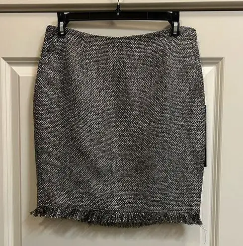 Bebe NWT!  Grey Silver Tween Mini Skirt w Frayed Edge - size 6 - MSRP $98!