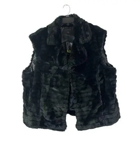 Investments II Women's Fuzzy Black Vest