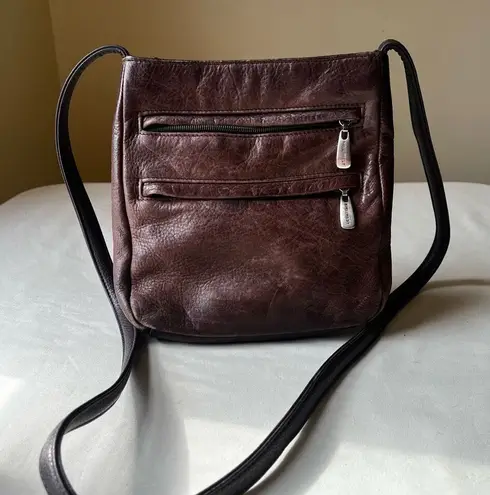 Vintage Y2K Brown Leather Crossbody Bag Minimalist Zip Purse 2000s Nine West