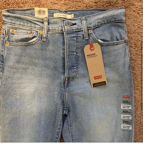 Levi's wedgie straight leg jeans