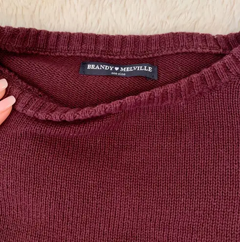 Brandy Melville Sweater Crew Neck