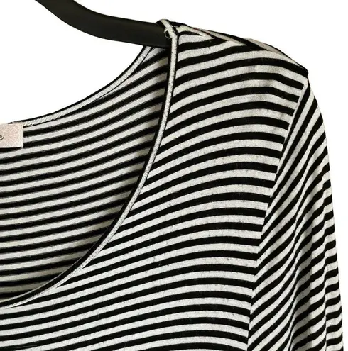 Harlow & Rose Black & White Striped T