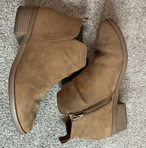 Time And Tru Brown Suede Boots