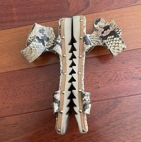 AGL Attilio Giusti Leombruni Snake Print Sandals Size 5