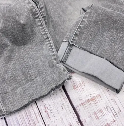 Wonderly grey girlfriend jeans size 12
