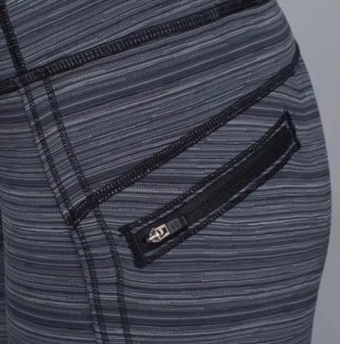 Lululemon Run Top Speed Crop Cyber Stripe Size 8