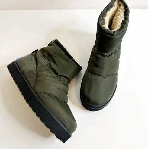 NEW Larroude Montana Drawstring Quilted Boots Sherpa Lining in Green Women's 10