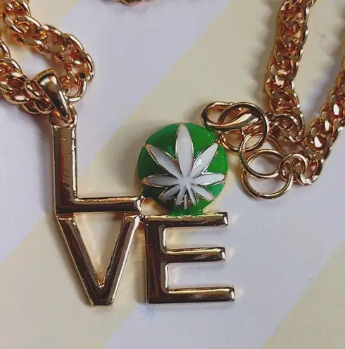 Love Mary Jane Pot Leaf Necklace Set 420 Green