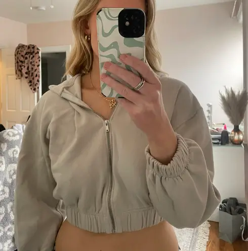 ZARA Cropped Sweatshirt