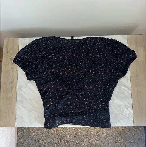 PacSun Floral Wrap Top Me to We 