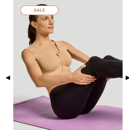 NWT Tommie Copper Zip Up Shoulder Support Bra Nude Color Size 2XL Tan