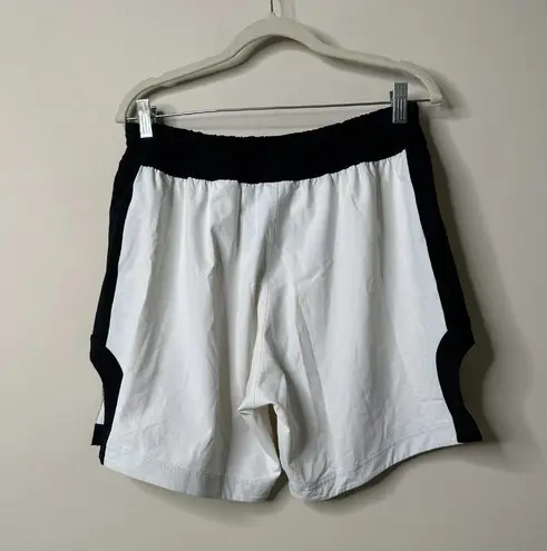Reebok  White/Black Athletic Shorts Men's Medium