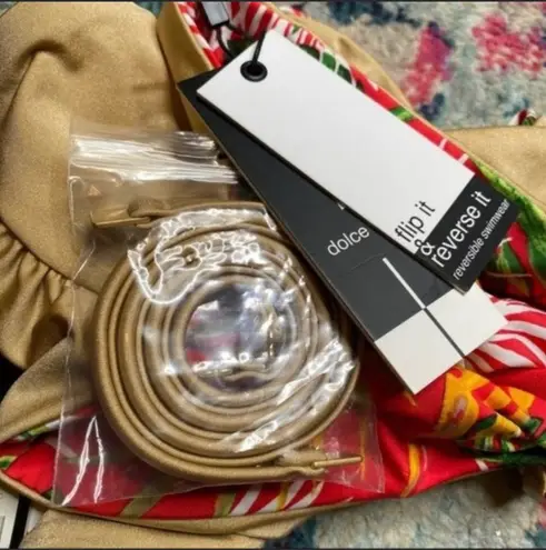 Dolce Vita NWT Tropical Print Reversible Bikini in Cherry Size Medium